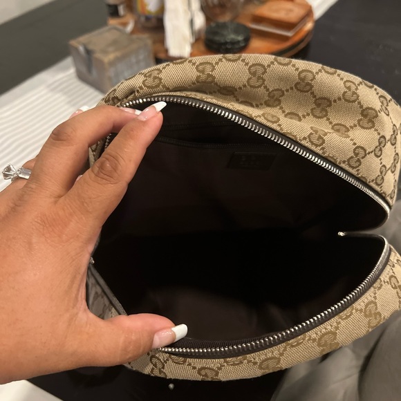 Like new, barely used Gucci small size bag pack. - Picture 7 of 7
